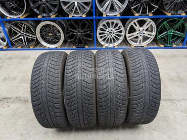 Nokian 235/60 R18 Zimska