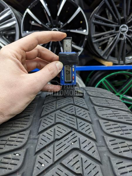 Pirelli 255/40 R21 Zimska