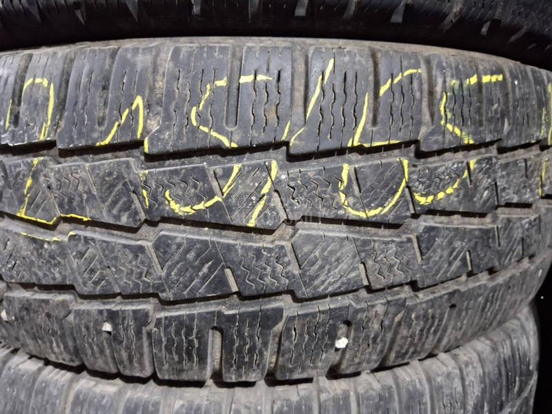 Michelin 215/65 R16 Zimska