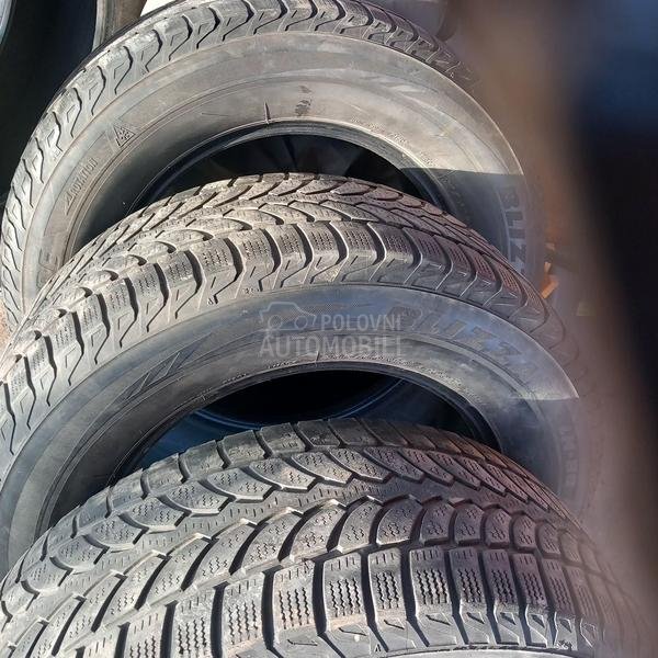 Bridgestone 235/60 R16 Zimska