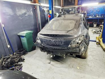 Opel Insignia 2.0 -  kompletan auto u delovima