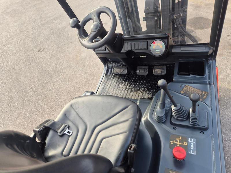 Linde E 25 Triplex