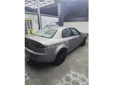 Alfa Romeo 159 djnklls w010