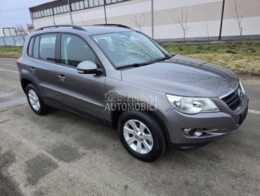 Volkswagen Tiguan 2008. god. -  kompletan auto u delovima