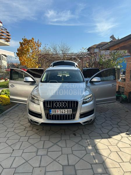 Audi Q7 