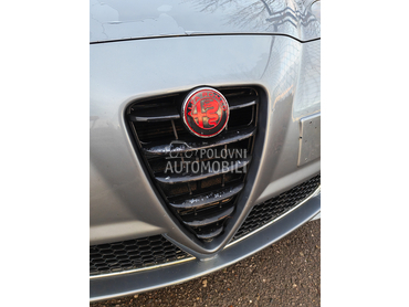 Prednja maska za Alfa Romeo MiTo