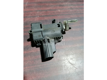 Motoric poklopca rezervoara za Land Rover Freelander od 2007. do 2014. god.