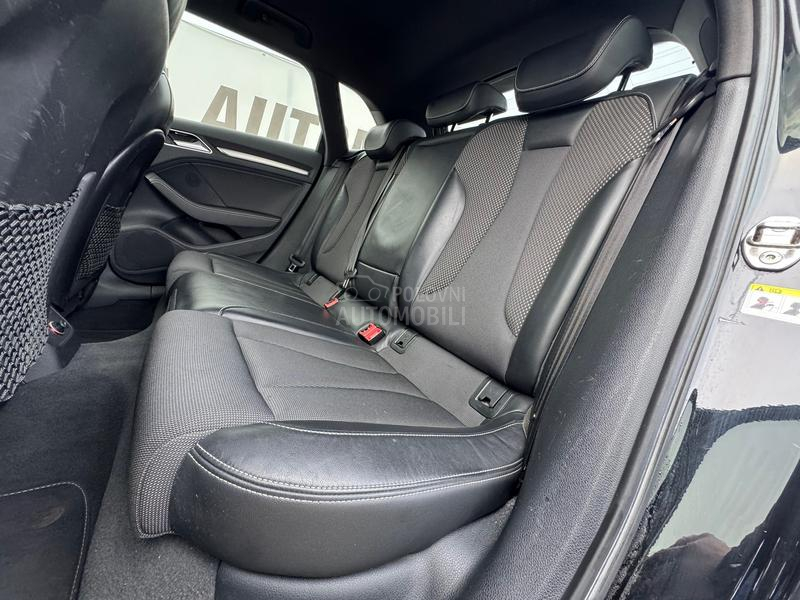 Audi e-tron PANO / LED