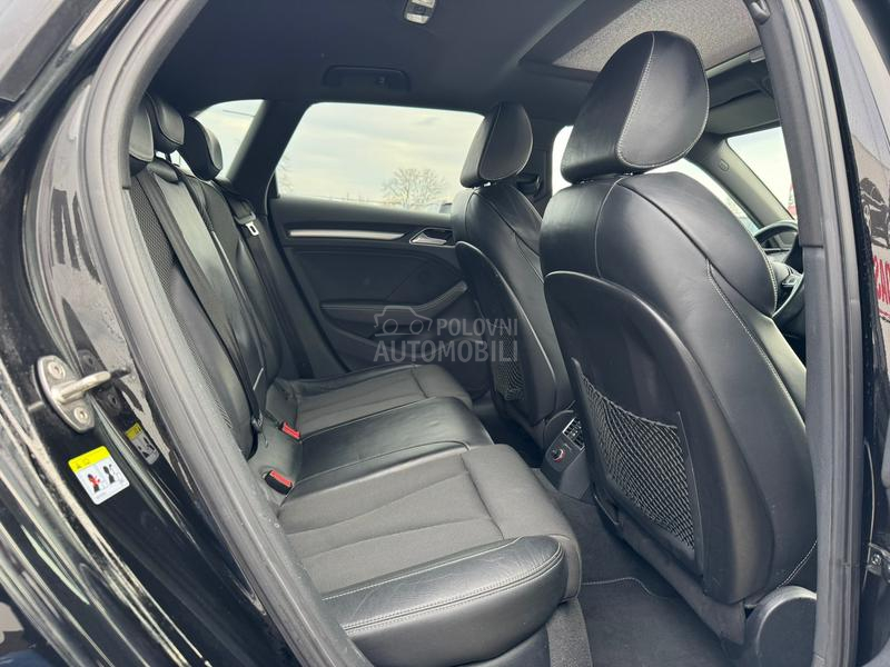 Audi e-tron PANO / LED