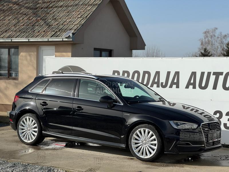 Audi e-tron PANO / LED