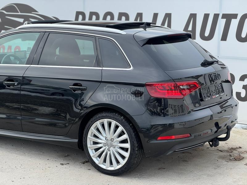 Audi e-tron PANO / LED