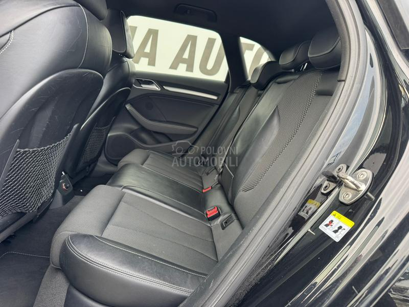 Audi e-tron PANO / LED