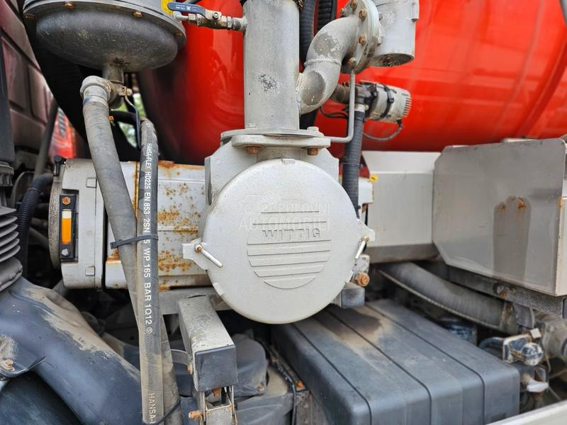 Iveco AD 260T41 / LA2262