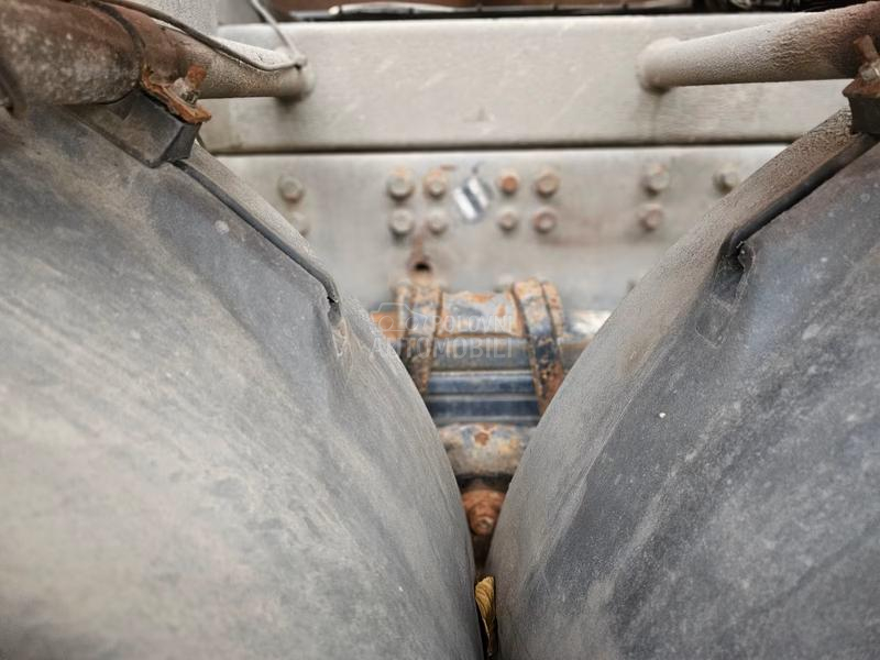 Iveco AD 260T41 / LA2262