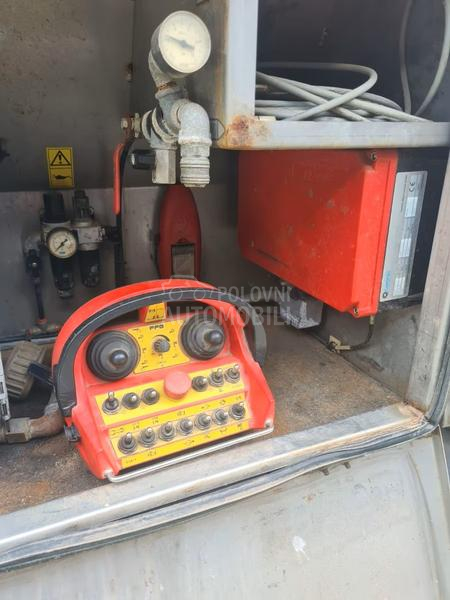 Iveco AD 260T41 / LA2262