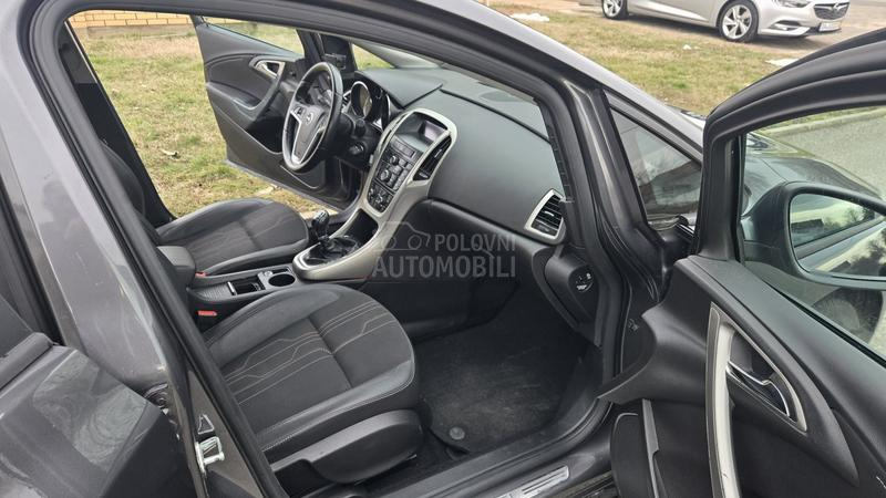 Opel Astra J 1.7 Cdti