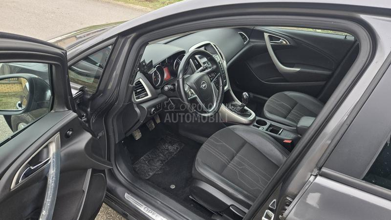 Opel Astra J 1.7 Cdti