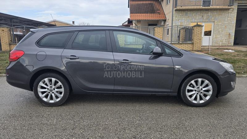 Opel Astra J 1.7 Cdti