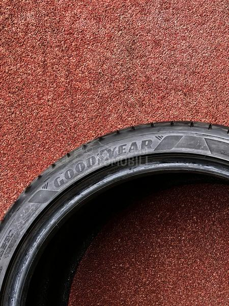 Goodyear 245/35 R18 Letnja