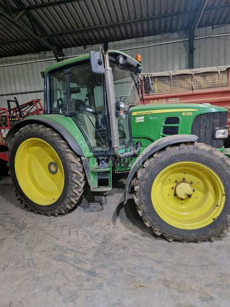 John Deere 6130