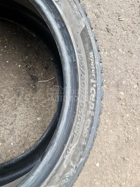 Hankook 255/40 R20 Zimska