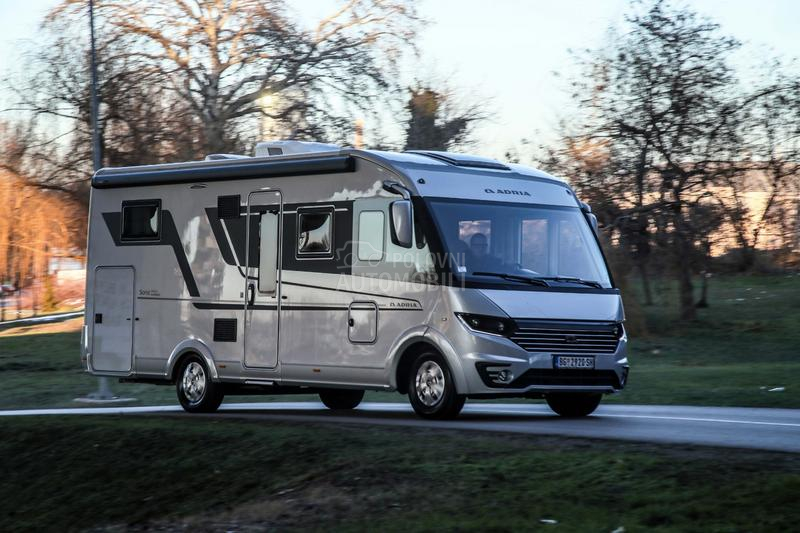 Adria Sonic Supreme 700 DL