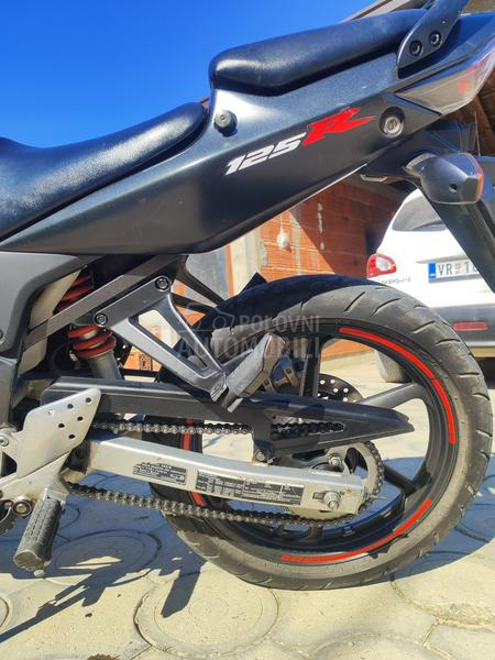 Honda Cbr125r