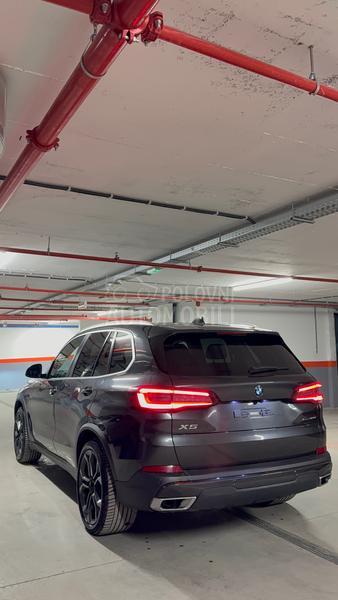 BMW X5 40d