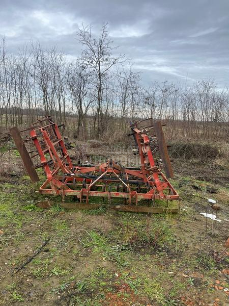 John Deere 4240s sa plugom