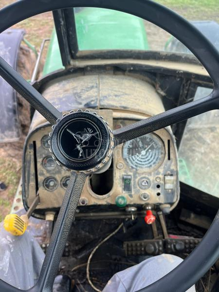 John Deere 4240s sa plugom