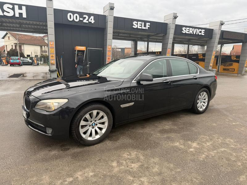 BMW 730 