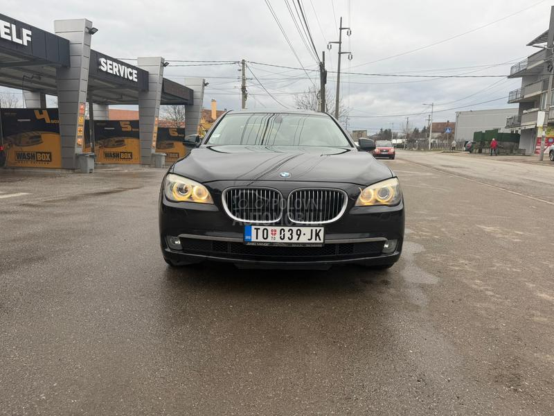 BMW 730 