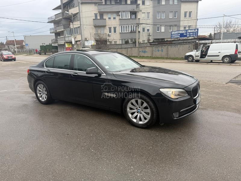 BMW 730 