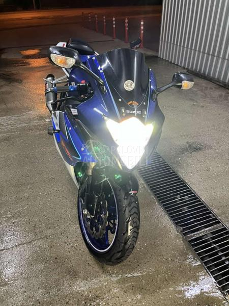 Suzuki GSXR 1000 K6