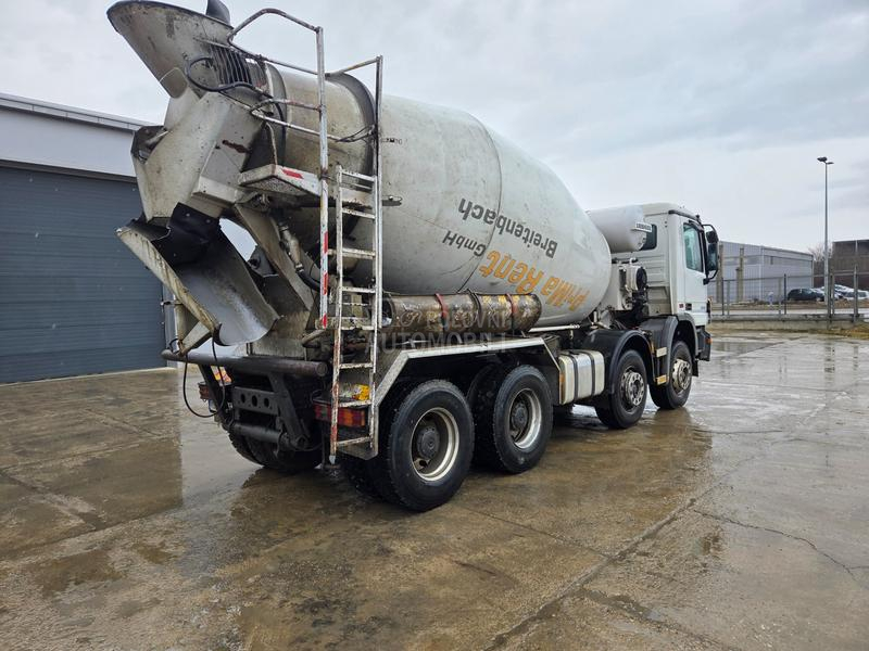 Mercedes Benz Sa liebher trakom 16m