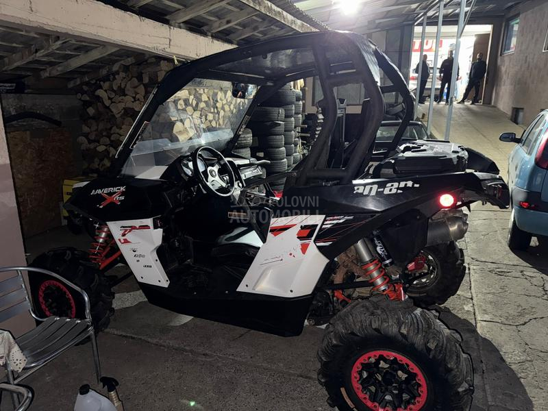 Can-Am MAVERICK 1000R