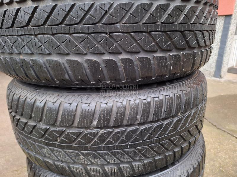 Fulda 215/65 R16 Zimska