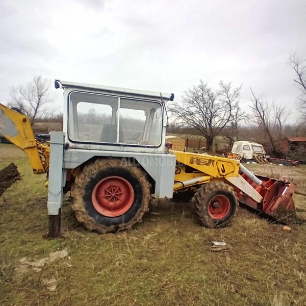 JCB 3D2