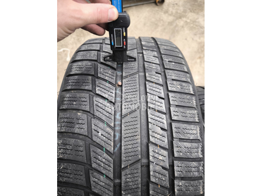Toyo 255/30 R20 Zimska