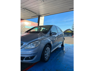 Mercedes Benz B 180 