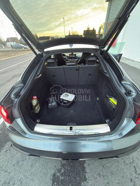 Audi A5 Quattro/Virtual