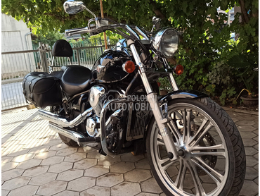 Kawasaki VN 900 Custom