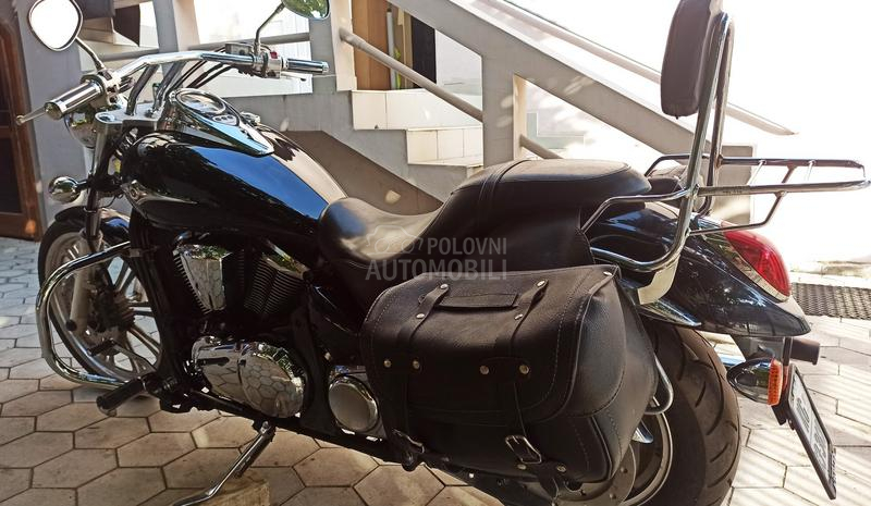 Kawasaki VN 900 Custom