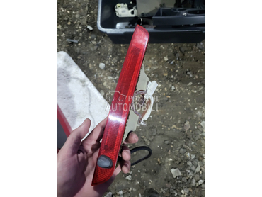 treće stop svetlo za Ford Fiesta od 2002. do 2008. god.