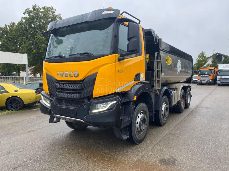 Iveco AD410T51 / LA2273