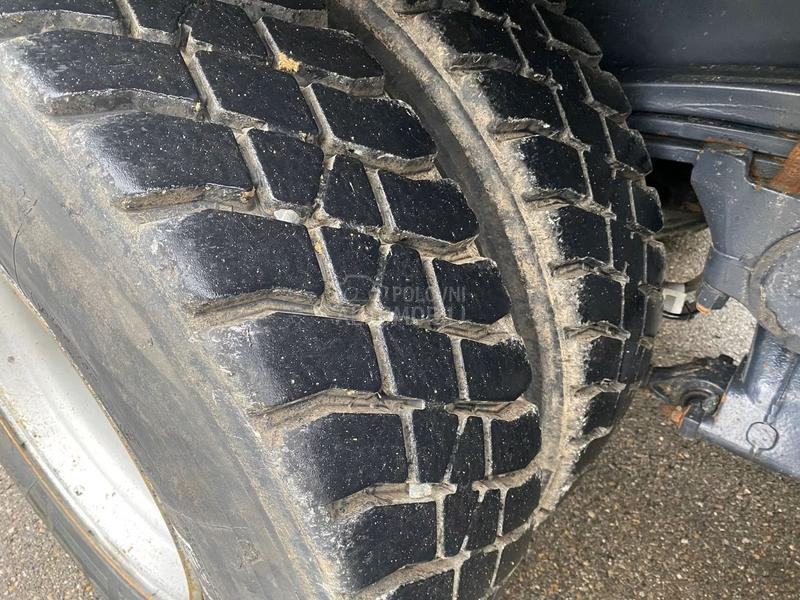 Iveco AD410T51 / LA2273