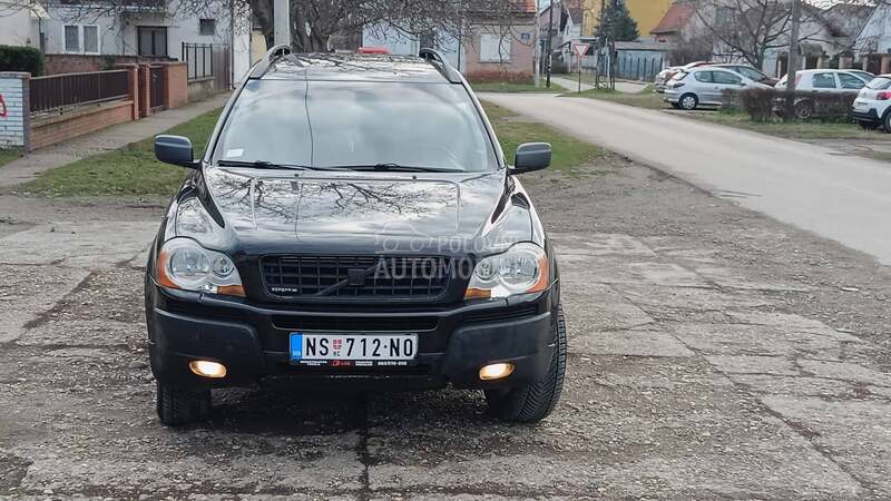 Volvo XC90 