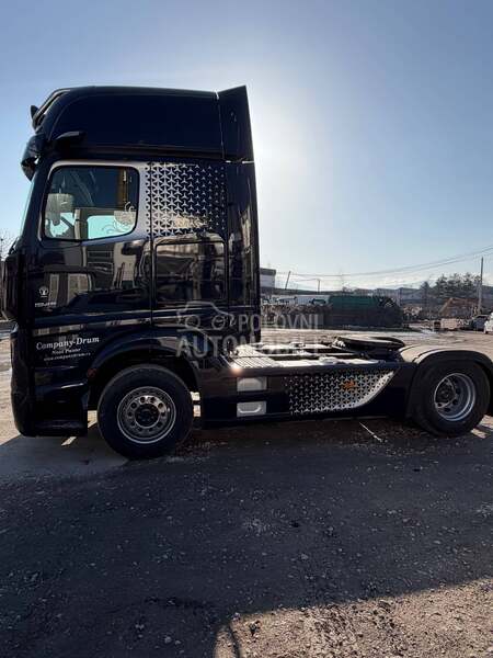 Mercedes Benz Actros