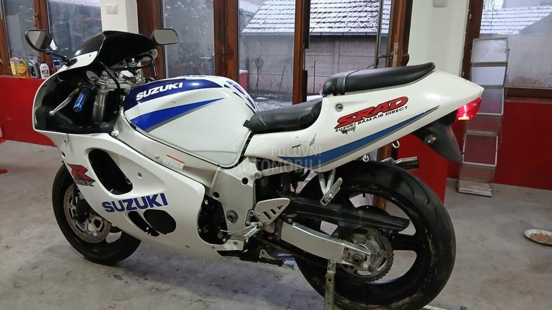 Suzuki SRAD 600