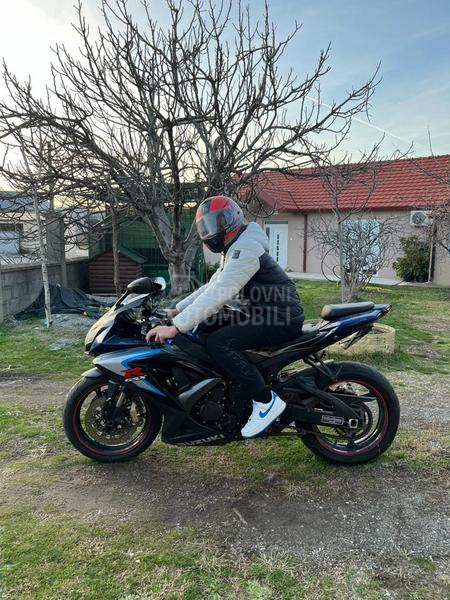 Suzuki GSXR 750 K7